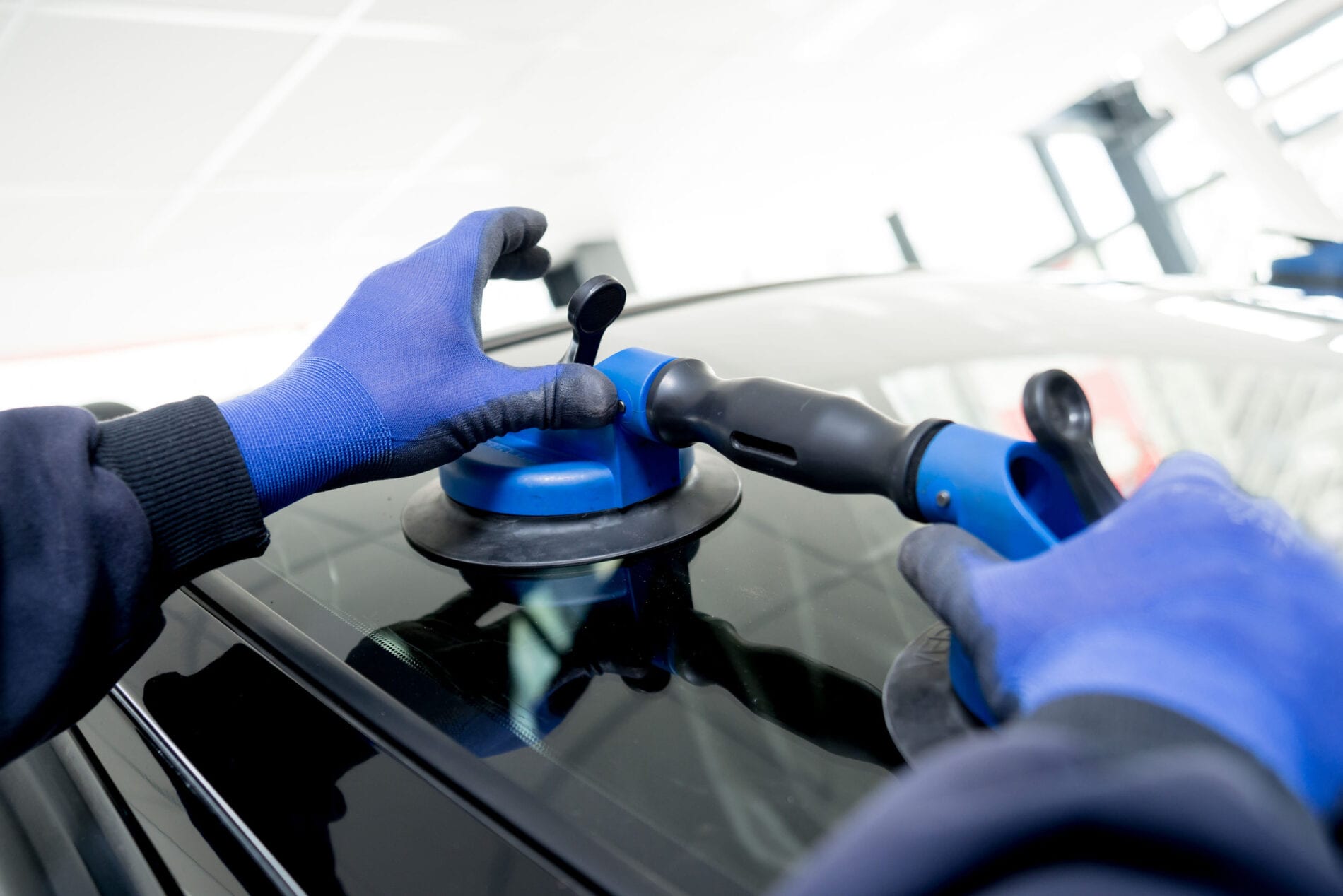 Automotive glazier equipment for replace windscreen Automotive glazier equipment for replace windscreen